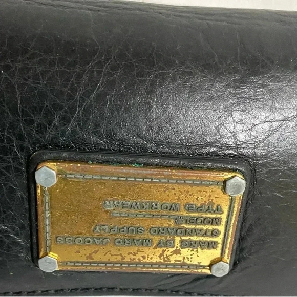 Marc By Marc Jacobs black leather wallet - Picture 6 of 10